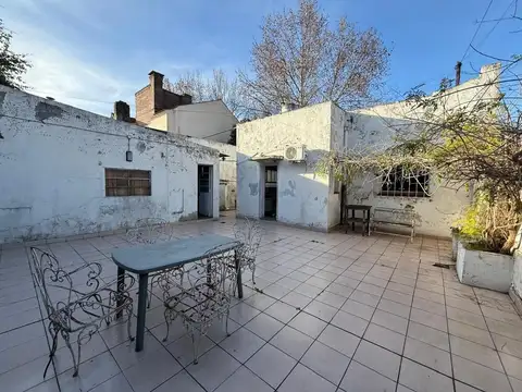 Casa 3 ambientes con 2 baños