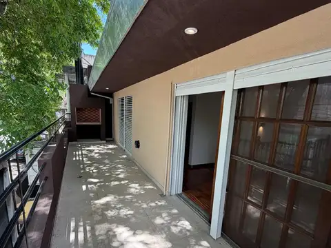 Depto Tipo Casa en Alquiler de 3 ambientes