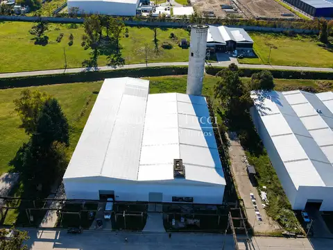 Galpón nave industrial en alquiler / venta en Parque Industrial Franco del Oeste