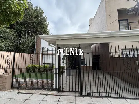 Casa apta para dos familias en Banfield Este