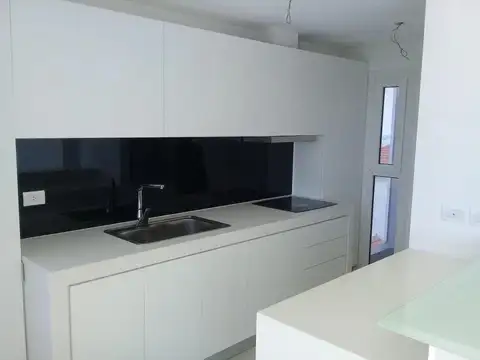 Departamento en Alquiler en Alem, USD 2.000