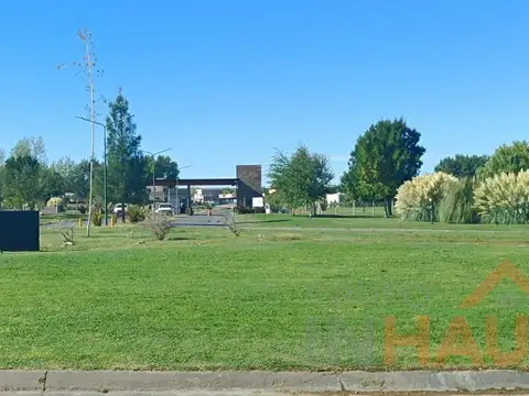 Terreno Canales de Plottier salida 1er Hoyo