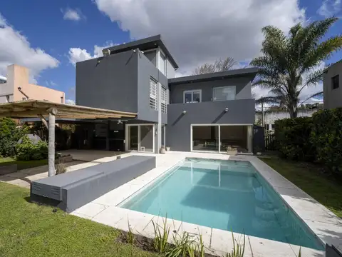 Casa en venta de 5 ambientes en el Barrio Ayres de Maschwitz, Escobar, GBA Norte