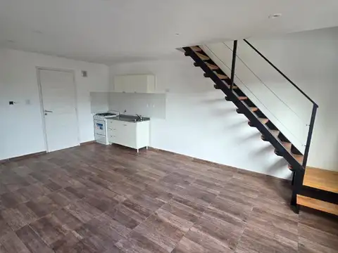 Depto Tipo Casa 3 ambientes con 1 baño