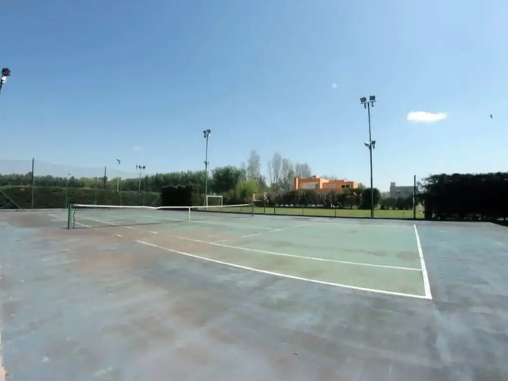 Actividades deportivas futbol, tenis, basquet en Weston