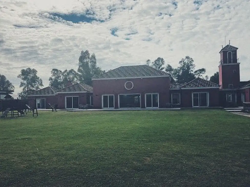 Áreas comunes piscina, gimnasio, club-house, juegos en Weston