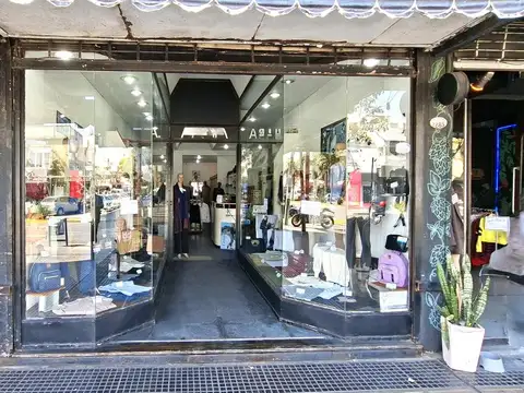 Av. Mitre  al 2200