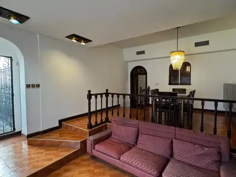 Casa en Alquiler 50 años