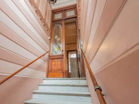 Depto Tipo Casa 5 ambientes con 2 baños