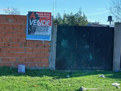 VENDO LOTE DE TERENO EN BARRIO SARMIENTO DE 273 M2, CON MEJORAS
