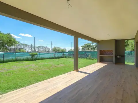 Venta de Casa Premium Estrenar - Barrio La Magdalena