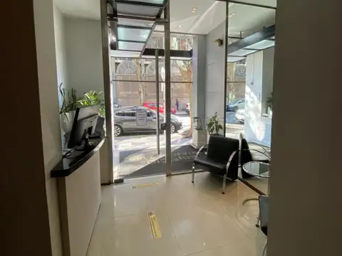 Oficina en Alquiler al Norte