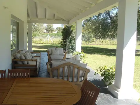 Casa en Venta en Comarca De Allende, USD 400.000