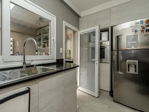 Depto Tipo Casa 4 ambientes con 2 baños