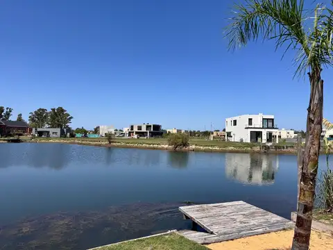 La Pista, Barrio El Ensueño, Ingeniero Maschwitz 1500