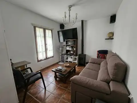 VENTA CASA 3 AMBIENTES Y MEDIO BARRIO TIEMPO LIBRE