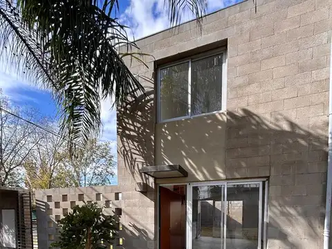 Venta Hermoso Dúplex de 1 dormitorio a Estrenar en el barrio Tierra Nueva de Fisherton con cochera