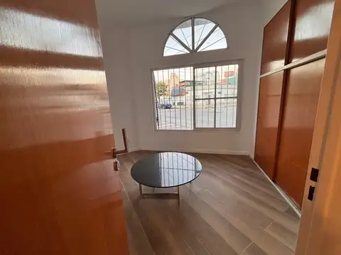Venta Oficina comercial Barrio Naón lumin renovado