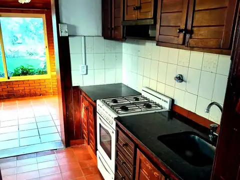 Depto Tipo Casa 4 ambientes con 1 baño