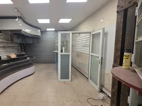 Local en Venta 60 años