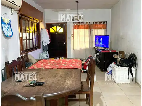 Casa 3 ambientes con 1 baño