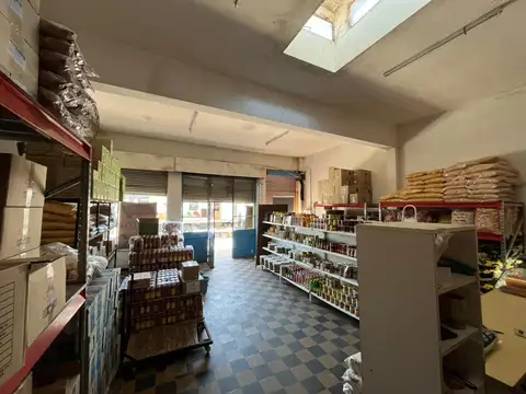 Local en Venta 96 años