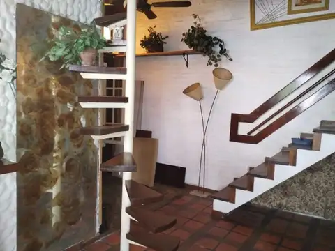 Depto Tipo Casa 2 ambientes con 2 baños