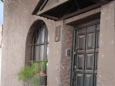 Depto Tipo Casa en Venta en Villa Urquiza, USD 125.000