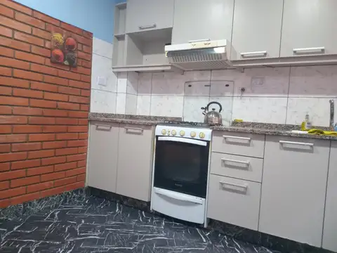 Depto Tipo Casa en Alquiler en Ciudadela, $ 1.300.000