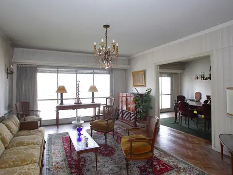 Recoleta, Piso Alto - 4 ambientes    Baulera - Av, Sta. Fé y Uriburu