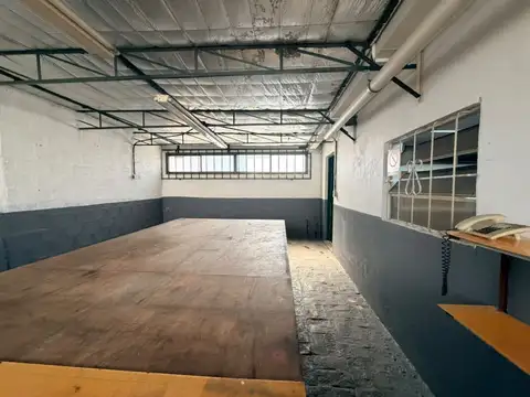 Galpon en Alquiler 8  mts Fondo