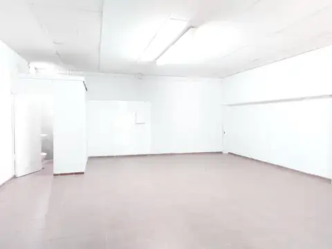 Galpon en Alquiler 7,30  mts Frente