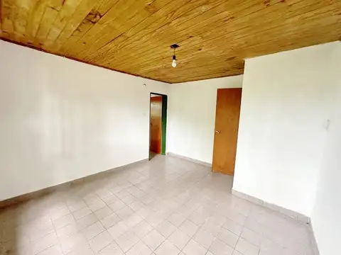 Casa 3 ambientes con 1 baño