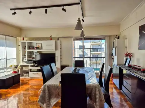 VENTA DE CUATRO AMB RECOLETA PISO ALTO VISTA ABIERTA, DIVINO