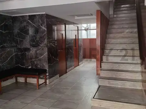 55 Entre 5 y 6 , Piso 0