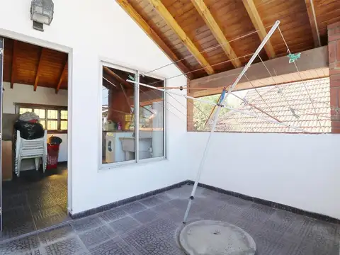 CASA EN VENTA ECHEVERRIA AL 1500 ESQ CASACUBERTA WILDE