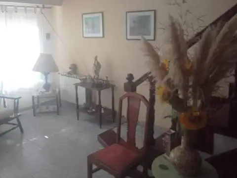 Punta Lara e/ Pinamar y Valparaiso