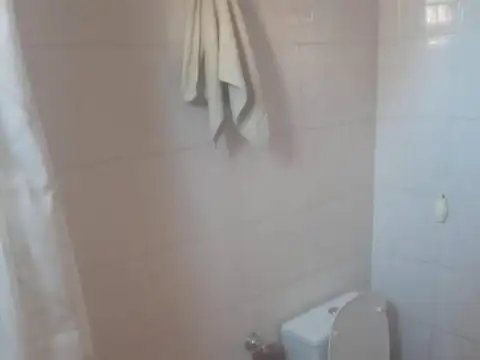 Casa en venta - 3 Dormitorios 1 Baño - Santa Clara del Mar