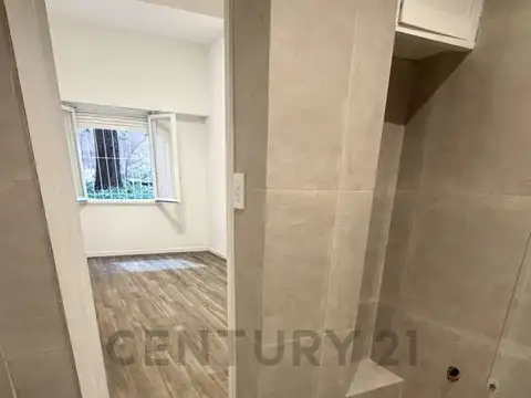 Venta 1 Ambiente Caballito. Parque Rivadavia. Subte. Reformado