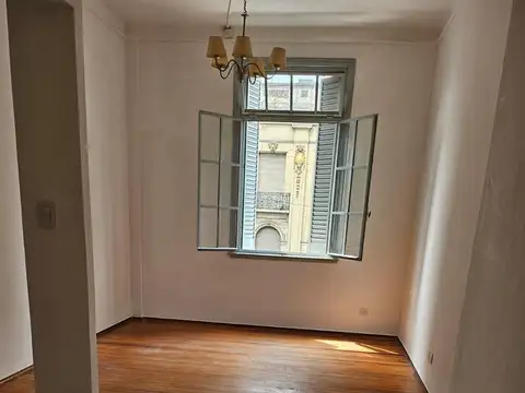 DEPARTAMENTO EN ALQUILER 4 AMBIENTES CONSTITUCION A LA CALLE- MUY LUMINOSO