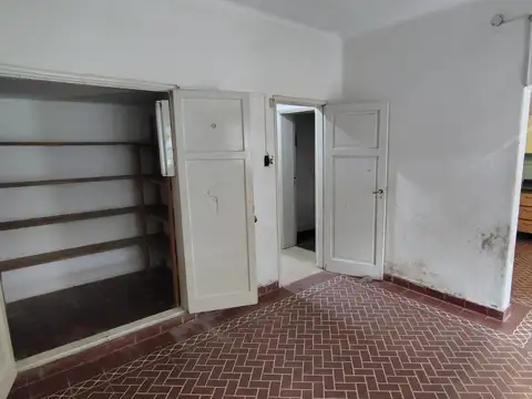 Casa 6 ambientes con 4 baños