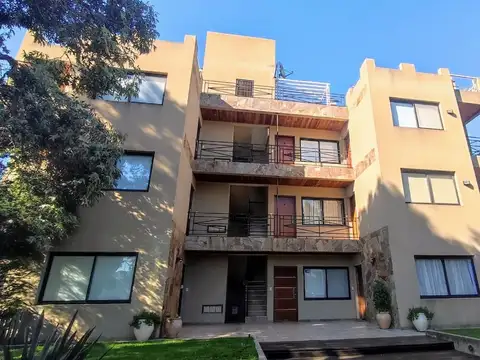 Departamento en venta en Valeria cochera parrilla