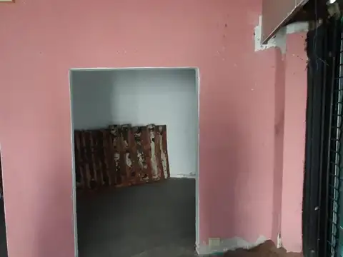 Local  en Venta ubicado en Castelar, Morón, G.B.A. Zona Oeste - AMA0183_LP545305_8