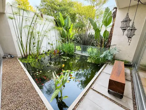 Casa 9 ambientes con 7 baños
