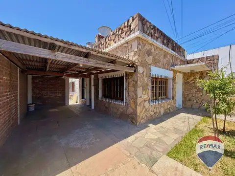 CASA EN VENTA EN LA PLATA - LOS HORNOS