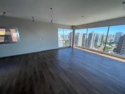 Hermoso departamento en dos plantas y con dos cocheras