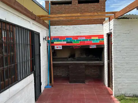 Casa en Alquiler en Punta Chacra, $ 850.000