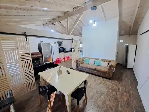 Casa 3 ambientes con 2 baños