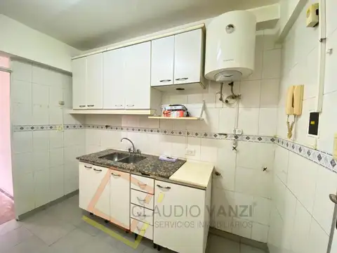 La Pampa 1200, Piso 1