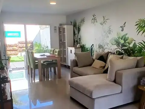 Depto Tipo Casa en Venta de 2 dormitorios